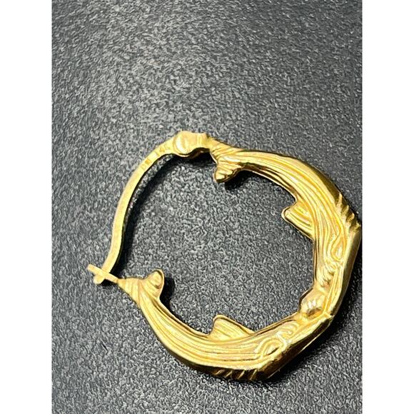 DN 14K Yellow Gold Vintage Kissing Fish Whale Hoop Earrings 1.44 grams - Picture 4 of 12
